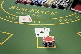 Dealer profesional royalslot98 menyelenggarakan Shio Table dalam studio multi-kamera